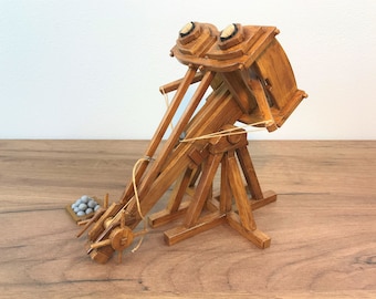 Ballista – Bausatz oder fertiges Modell – Desktop – mehr Farbvariation – funktionsfähig – Schießen – römische Belagerungskriegsmaschine