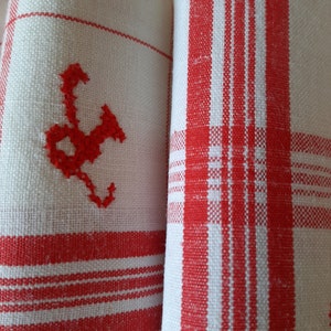 4 Serviettes de table brodées main Torchons anciens campagne vintage Français métis lin rayures rouges initiale R image 3