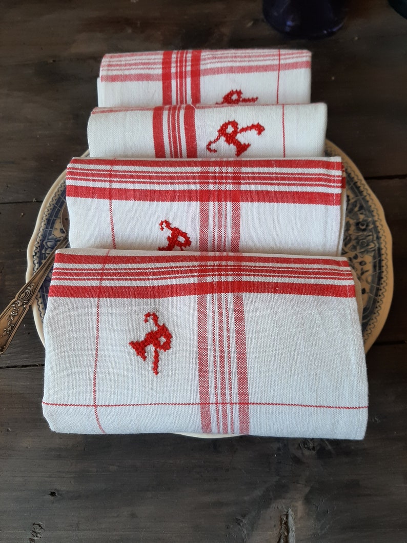 4 Serviettes de table brodées main Torchons anciens campagne vintage Français métis lin rayures rouges initiale R image 1