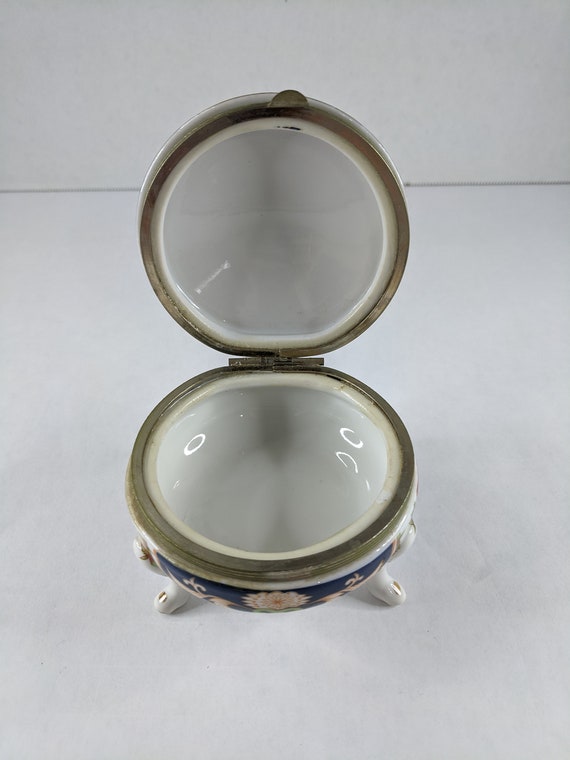 vintage ceramic asian jewelry or trinket box - Pr… - image 4