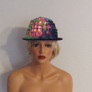 PURPLE Beads Hat Headpiece-Headdress Samba Costumes Carnival-Mardi Gras-Show Girl- Las Vegas-Cabaret-Brazilian Carnaval-SkyS-Hat-Pu