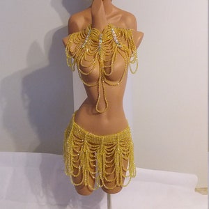FALDA + CUELLO DE CUENTAS AMARILLAS - Show de carnaval de samba - Chica - Ciencia ficción - Rave - Las Vegas - Cabaret - Burning Man - Desfile del orgullo - Brasil - Lady GaGa - KS-Mir - Camiseta + Sk