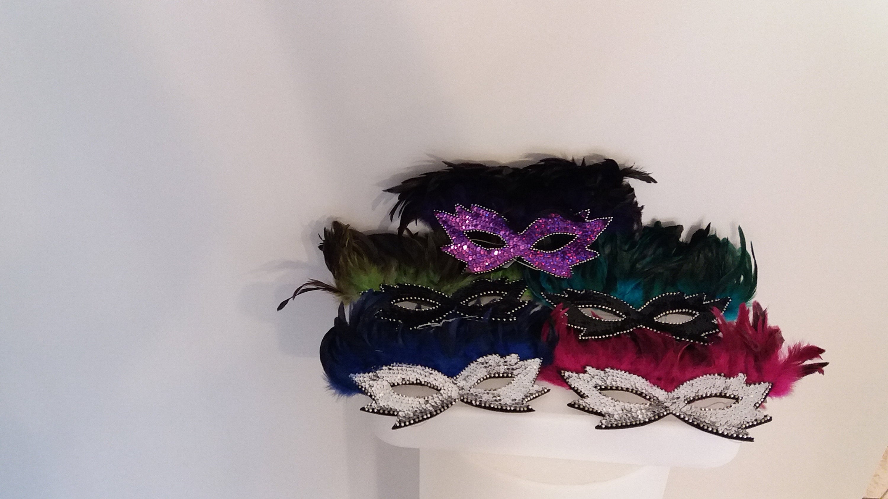 Colored Sequin MASK With Feathers -headdress Samba Costumes 