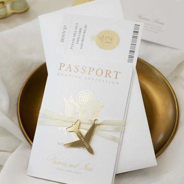 Gold Einladung Luxus Reisepass Hochzeitseinladung Flugzeug graviert Goldfolie Bordkarte Hochzeit im Ausland Destination Hochzeit, Reisen