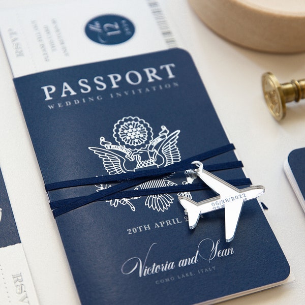 Passport Wedding Invitation Navy with Gold Foil + Boarding Pass, Destination Wedding, Foreign Wedding, Luxury, Boarding Pass
