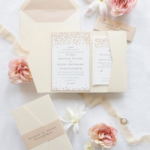 Pocketfold-Hochzeiteinladungs-Set "Dots" in dusty rosa und champagner, RSVP-Karte, Destination Wedding, Luxus, Bordkarte, Hochzeitseinladung