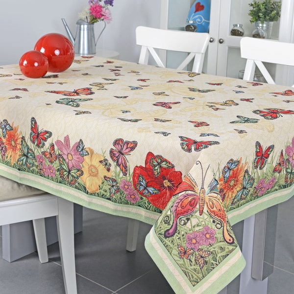 Nappe de tapisserie avec des papillons colorés. Décoration de table pour le décor rustique de maison. Cadeau de pendaison de maison pour maman. Cadeau d’amant de papillon