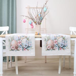 Gobeläng med påskägg och bordslöpare | Blommig vårdekoration