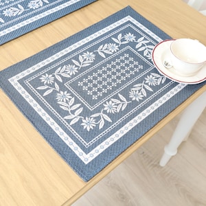 Set of 2, 4, 6, 8, blue placemat sets Daisies | Table placemats | Quality Textile