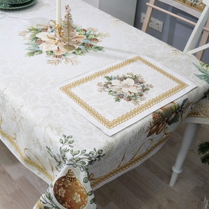 Set of 2, 4, 6, 8, placemats Golden Christmas, Modern Christmas decorations, Holiday placemats, High quality Christmas placemats.