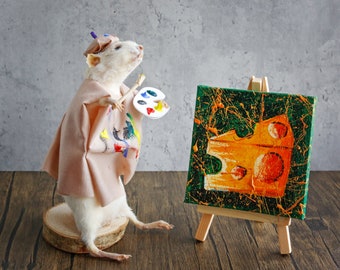 Taxidermy Mouse, Artist and Easel, curiosity, novelty, unique, handmade, macabre, oddity, present, oddity, unusual, bizarre, different.