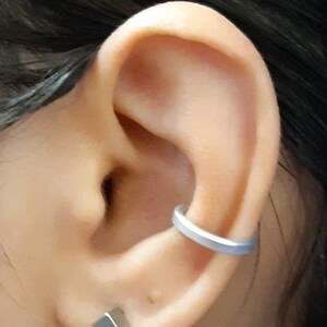 Silver Aluminium Ear Cuff, Silver Ring Ear Cuff, Hammered Ear Cuff, Fake Conch Piercing, Non-Pierced