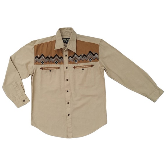 Man vintage shirt hippie chic