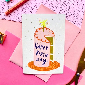 Buon compleanno biglietto torta rosa / Carino allegro stravagante saluto anniversario celebrazione fetta illustrato età nord irlandese premuroso