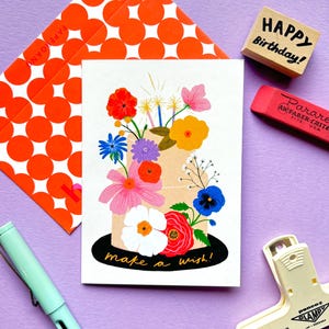 Pide un deseo, tarjeta de pastel de cumpleaños con flores silvestres / Lindas flores para su aniversario reflexivo femenino, celebra una bonita celebración, familia, amiga