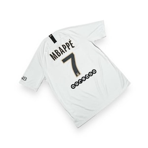 white messi psg jersey