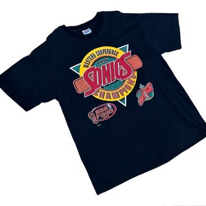 Vintage 1996 NBA Sonics tshirt graphic tee size M