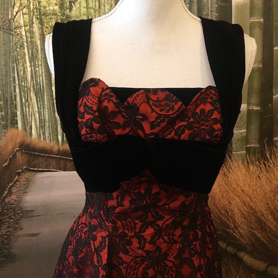 Gorgeous 1950s fit and flare red evening dress wi… - image 2