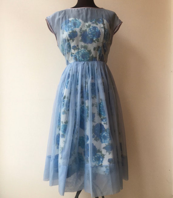 Romantic 1950s flower dress - image 1