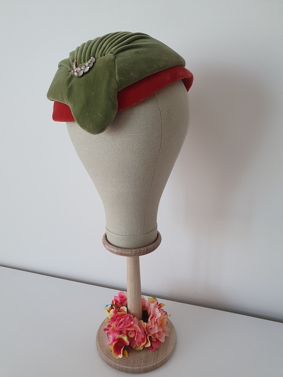 Vintage ca 1940s 1950s deadstock green and red vel