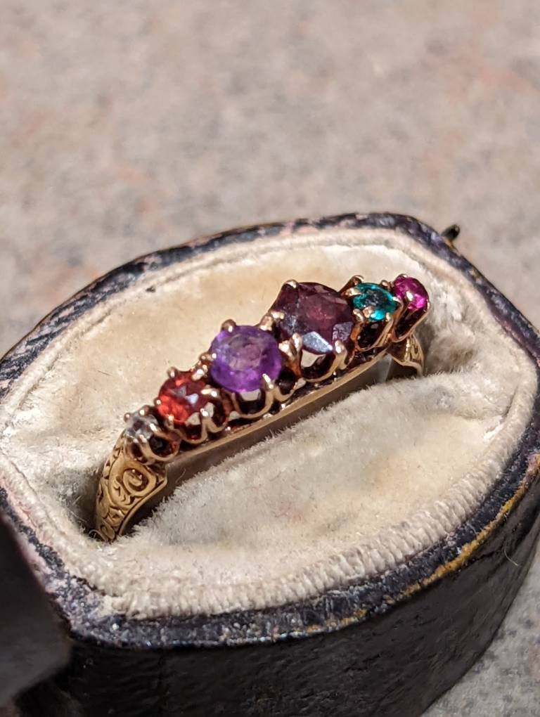 Antique 2024 regard ring