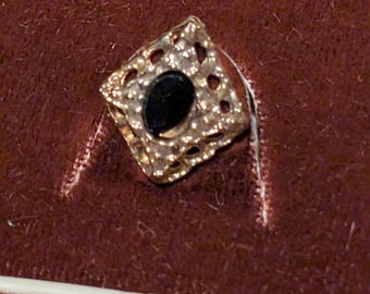1950s Dante Brand Black Onyx & Yellow Gold Detailed Tie Jewelry Pin in Original Box, Unisex
