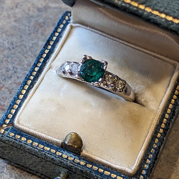 Vintage Dark Emerald Green & Accent Engagement Anniversary Ring, Stunning!