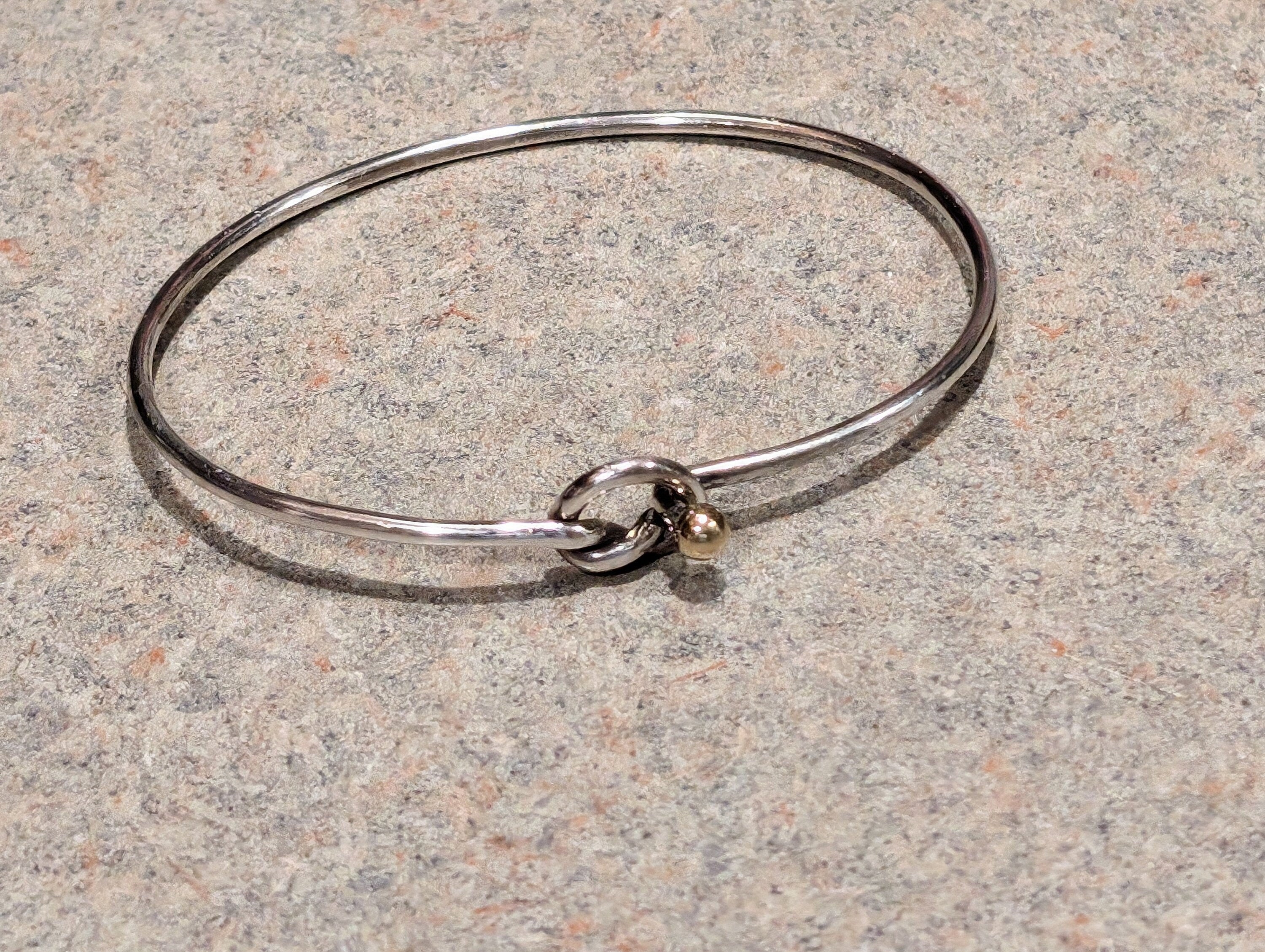 Designer Tiffany & Company Love Knot Bangle Sweetheart Designer Tiffany & Company Love Knot Bangle Sweetheart