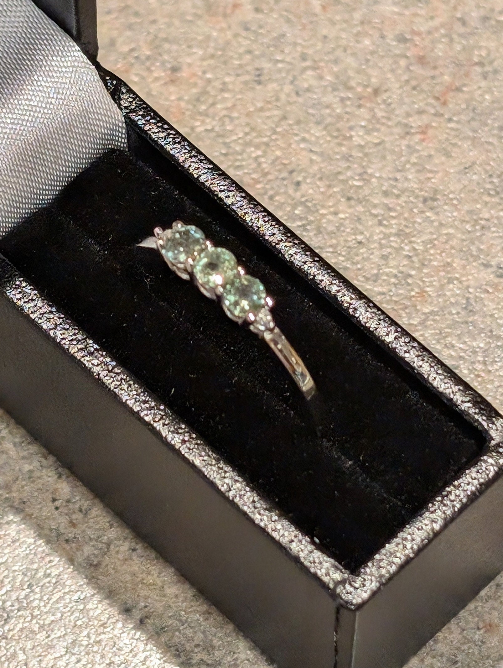 Bright Exquisite Natural Tsavorite Garnet & Diamond Trilogy Engagement Anniversary Birthstone Ring
