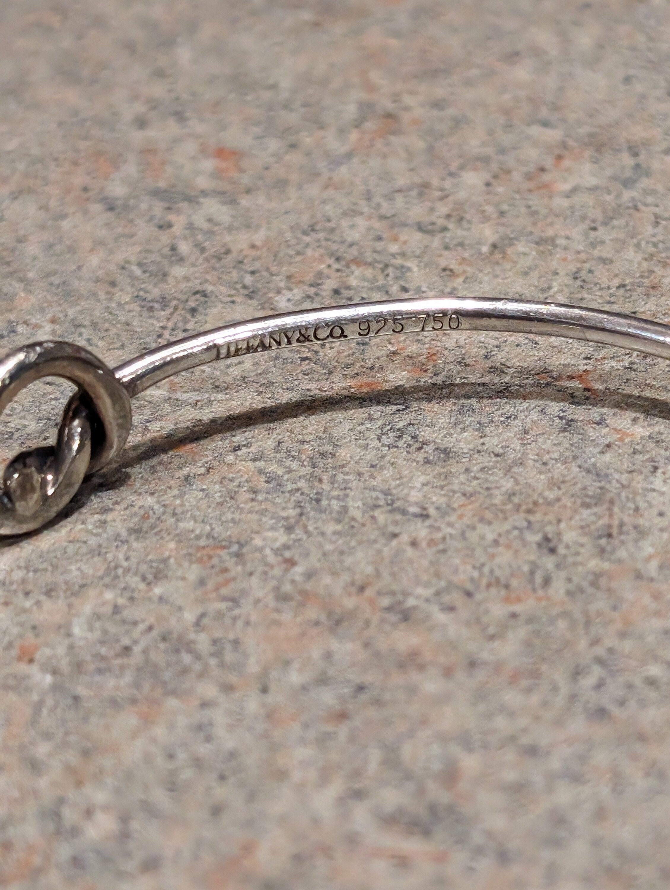 Designer Tiffany & Company Love Knot Bangle Sweetheart Designer Tiffany & Company Love Knot Bangle Sweetheart