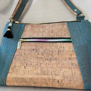 Green Cork Crossbody Bag, Green Cork Shoulder Bag, Vegan Cork Crossbody Bag, Sustainable Cork Shoulder Bag, Zip Top Cork Crossbody Bag