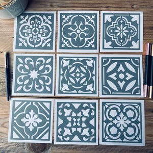 Conjunto de 9 estênceis adesivos de PVC reutilizáveis para azulejos de cimento antigos e vintage, 10 cm cada, para reformas de cozinhas, banheiros e WC