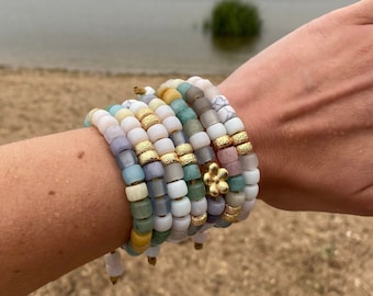 The Sea Glass Collection Edelsteinperlenarmband mit Signature Quasten