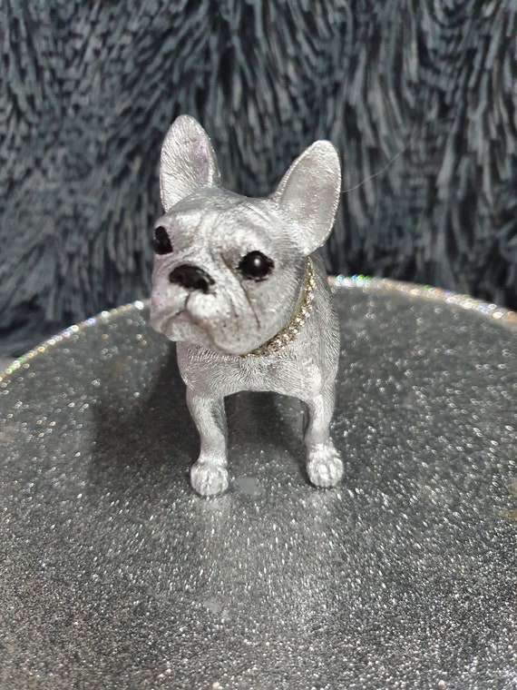 Statua di lusso del bulldog francese in effetto cromato argento altamente  lucido -  Italia