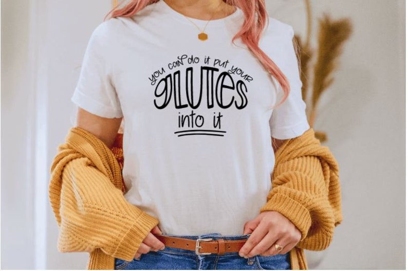 Funny Yoga Tshirt Inspirational Women/'s Tee Put your glutes into it Athletic Tee Gym top Workout Tees Motivational Workout