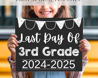 Last Day of 3rd Grade Sign, Last Day of School, 3rd Grade Chalkboard Sign, Last Day of School Printable Photo Prop, Instant Download