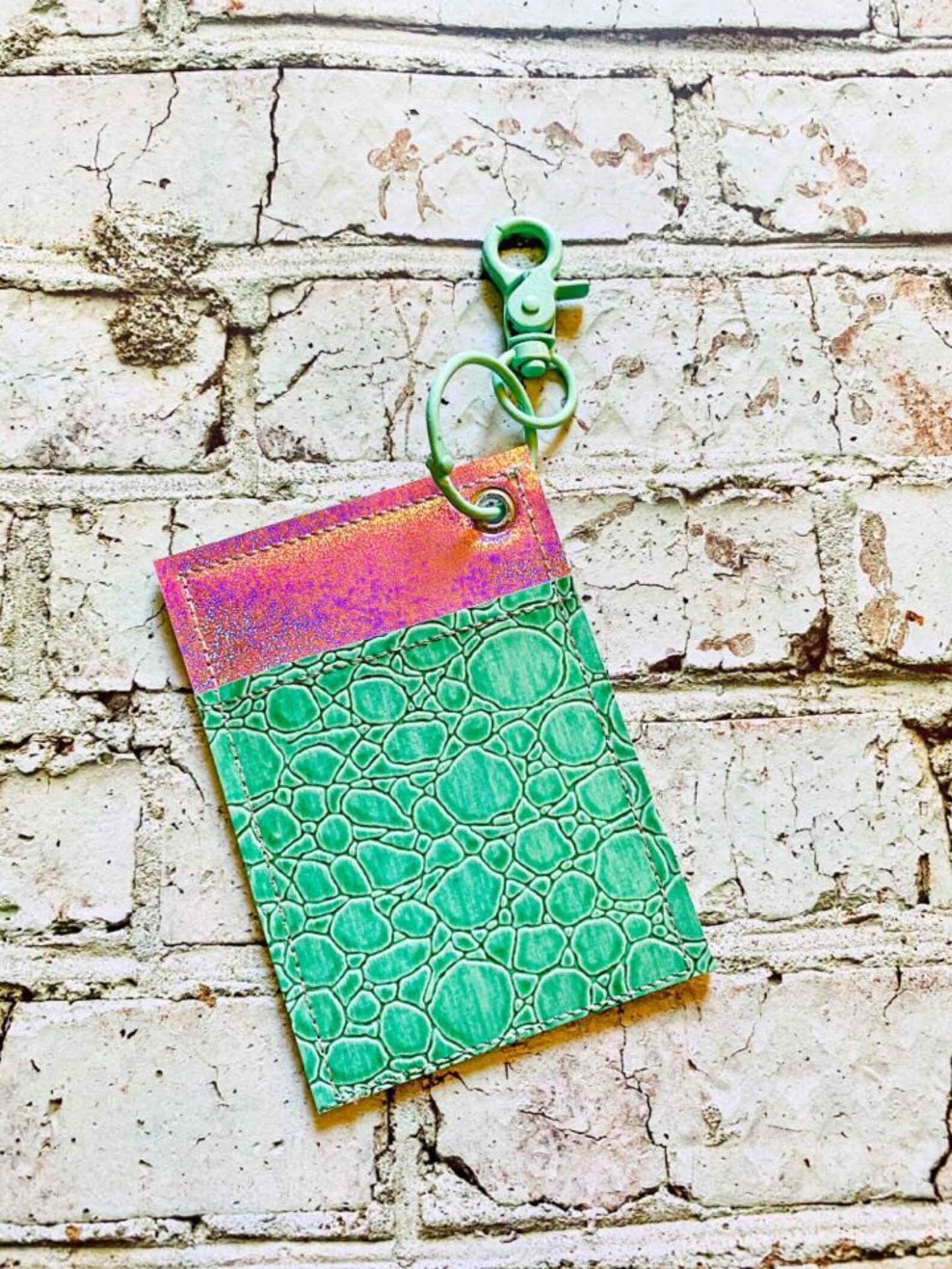 Wallet In The Hoop Quilt Case Embroidery