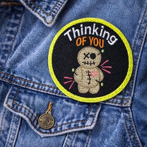 Ik denk aan je ITH-patch borduurwerkontwerp DIGITALE DOWNLOAD machineborduurwerk