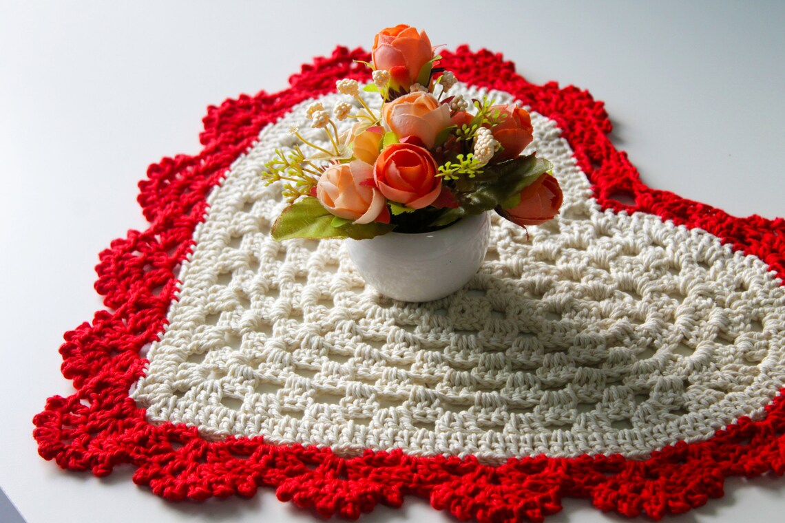Crochet Pattern Heart Placemat PDF Heart Table Placemat Etsy