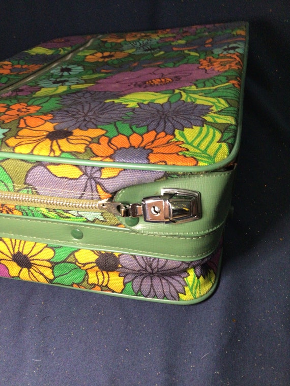 Retro 1960s Floral Suitcase - image 6