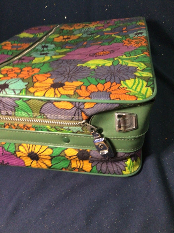 Retro 1960s Floral Suitcase - image 10