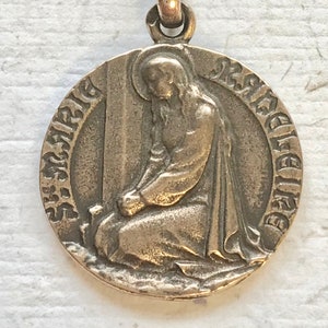 Mary Magdalene at the Base of the Cross Bronze Pendant / Medal / Exclusive