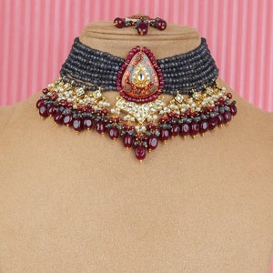 Kundan Choker Necklace: Indian Wedding Jewelry with Earrings