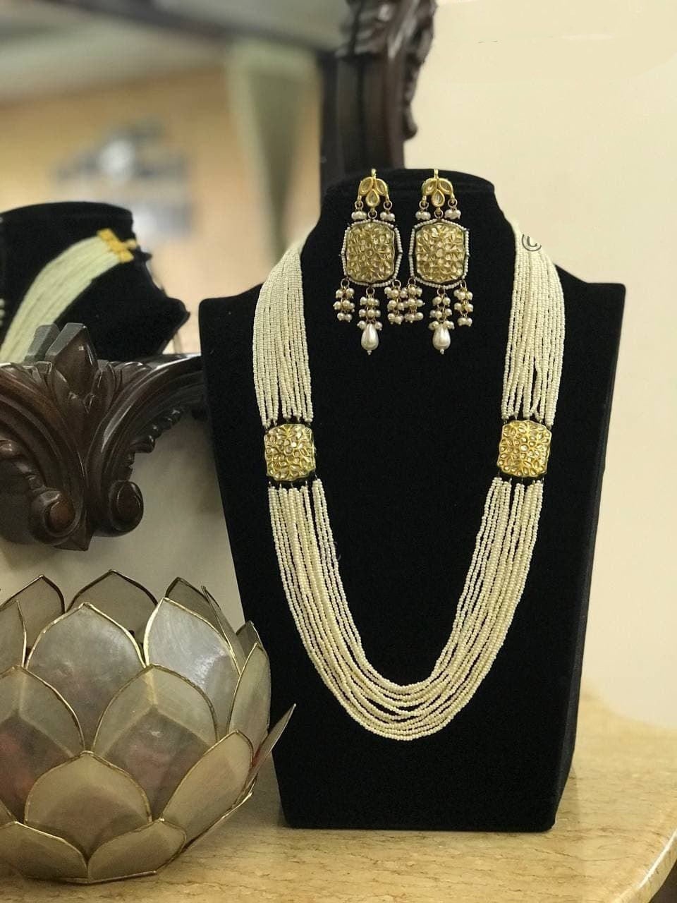 White Beaded Indian Necklace: Kundan Style Jewelry