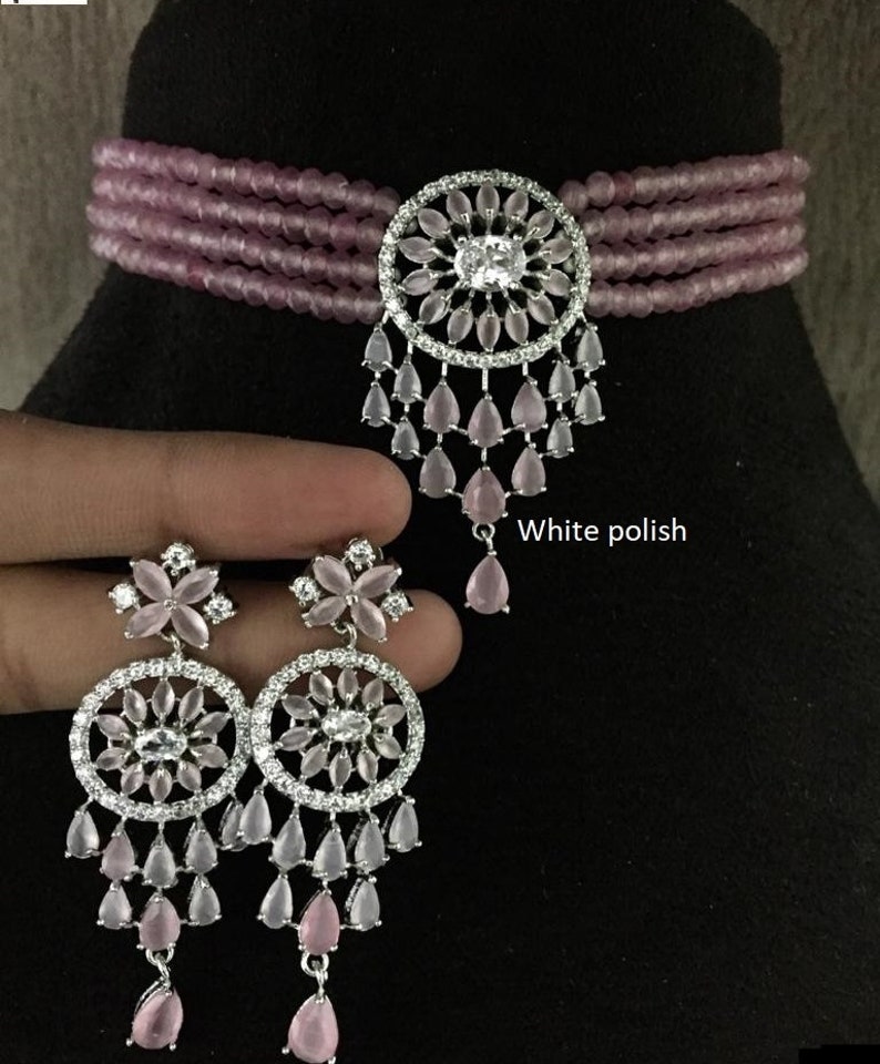 Indian jewellery. necklace with earrings Necklace