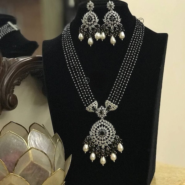 Collier long de style victorien avec perles noires/Collier long Kundan/Collier long indien/Bijoux indiens/Bijoux de l'Inde du Sud | Bijou pakistanais