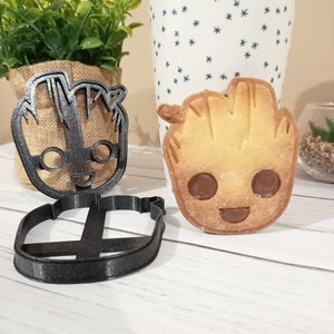 2 Ausstechformen - Groot-Keks - Guardians of the Galaxy - Avengers - Keksform