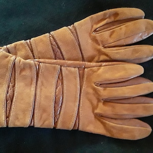 Neiman Marcus vintage ladies  leather gloves size 7