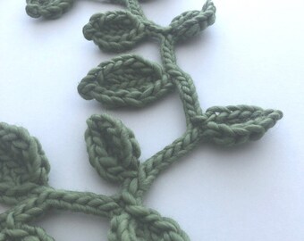 CROCHET KIT | Leaf Garland Spring table Decor | 100% Merino Wool - Super Chunky - Luxury Crochet Kit