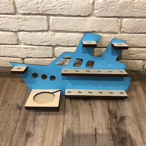 Wooden shelf Yacht for magnetic toys Tonies with metal washers